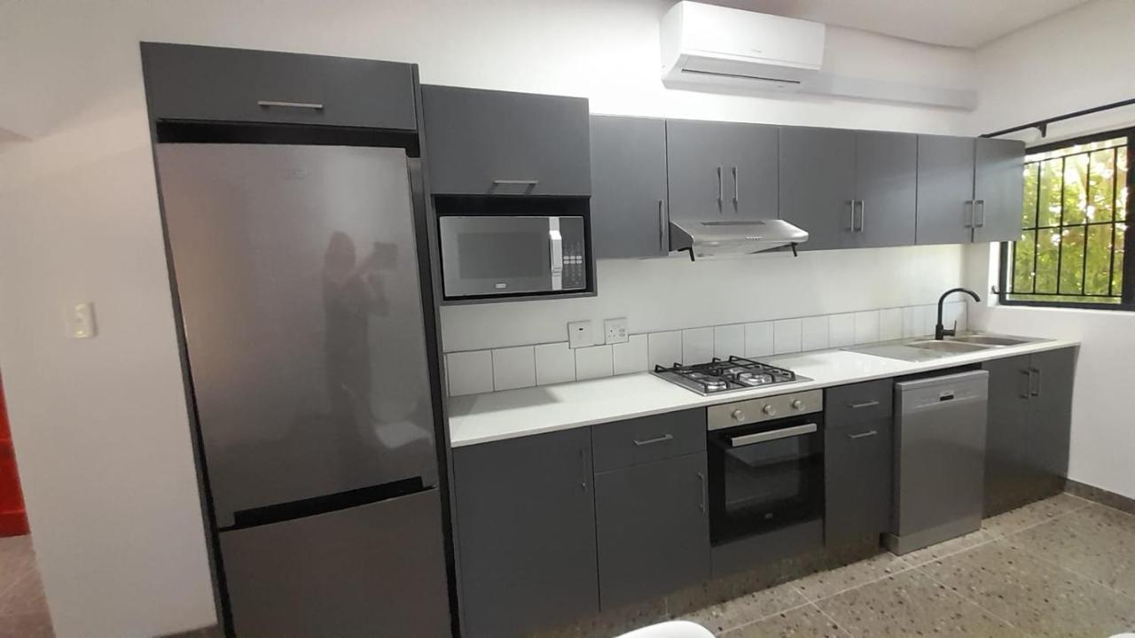 פורט אדוארד The Wishing Well Guest House Self-Catering מראה חיצוני תמונה